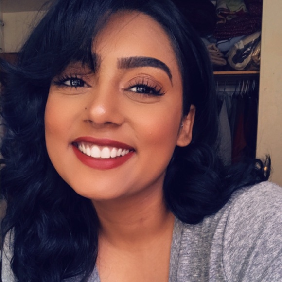 Meet your Posher, Artika - Picture 2 of 2